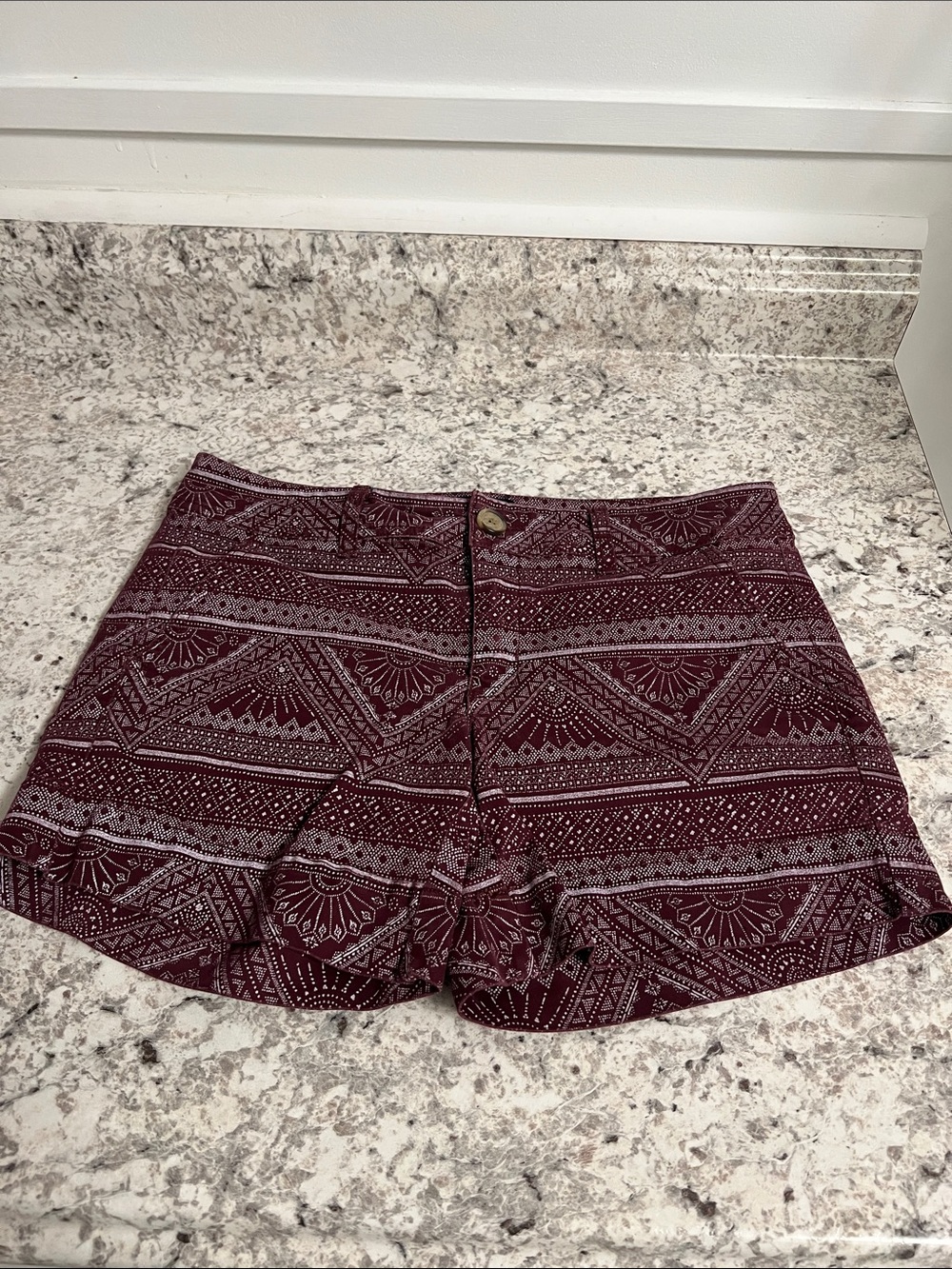 American Eagle Outfitters midi Maroon Patterned Shorts